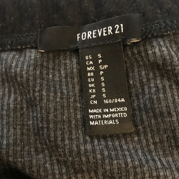 NOWT Off the shoulder black crop top forever 21 - Picture 3 of 3